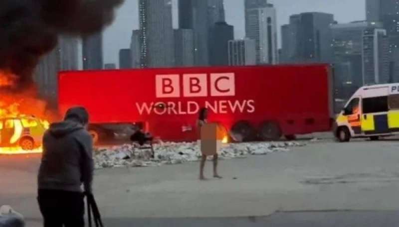 خط أحمر