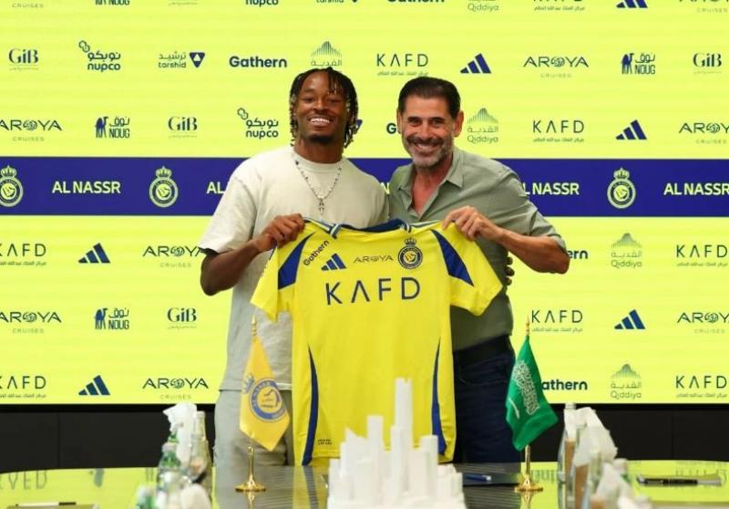 النصر السعودي يتعاقد مع الفرنسي سيماكان قبل اغلاق فترة الانتقالات الصيفية