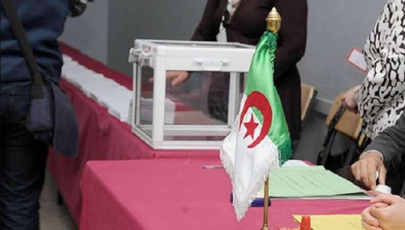 خط أحمر
