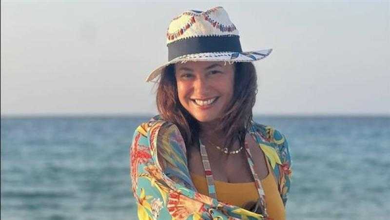بدون مكياج.. هند صبري بإطلالة صيفية جذابة في أحدث ظهور