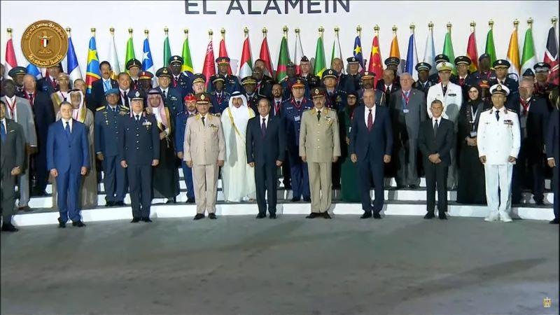 خط أحمر