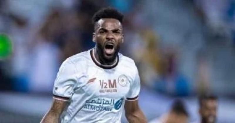 تعرف على الجابوني آرون بوينديزا مهاجم الزمالك الجديد