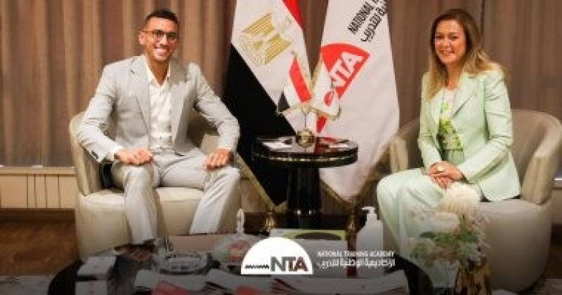 ”الوطنية للتدريب” تكرم البطل الأوليمبي أحمد الجندي خريج البرنامج الرئاسي لتأهيل الشباب