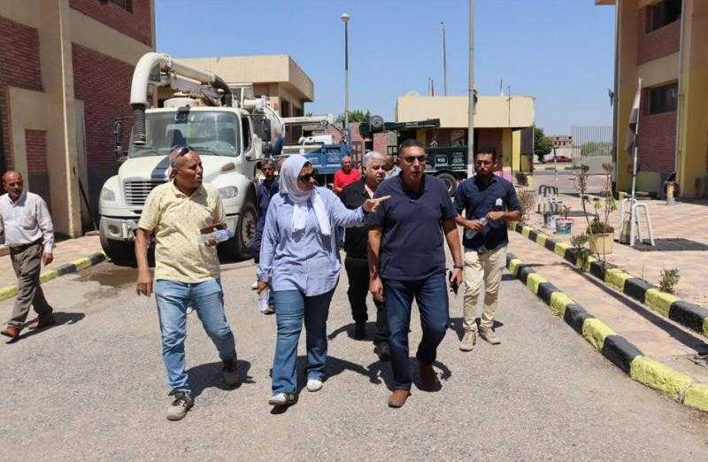 رئيس جهاز الشيخ زايد تتفقد محطات الصرف والمياه.. وتشهد اصطفاف معدات وأفراد المنظومة