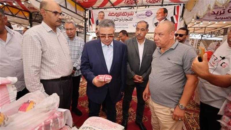محافظ البحر الأحمر يدشّن معرض «أهلاً مدارس» بالغردقة لتخفيف الأعباء عن الأسر