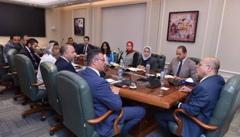 خط أحمر