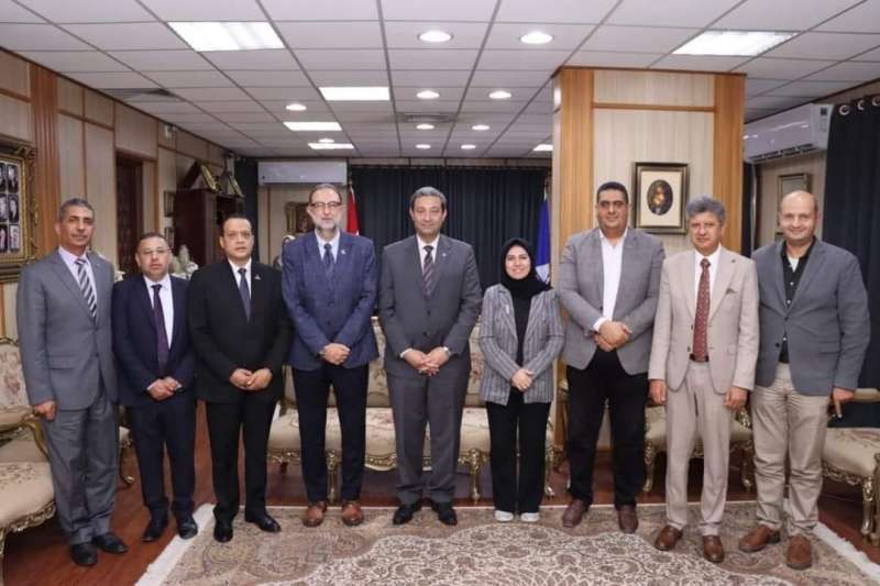 خط أحمر