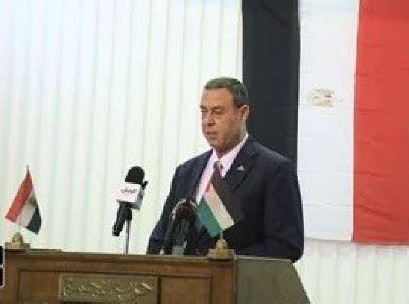 خط أحمر