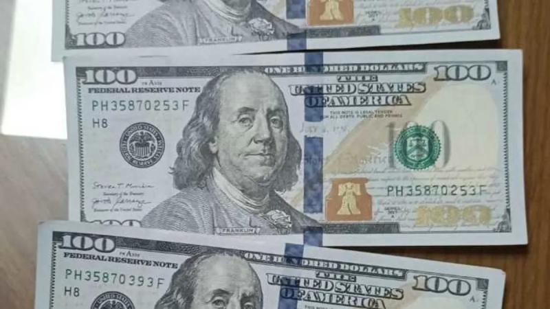 ضبط عصابة تخصصت فى تقليد وترويج الدولارات