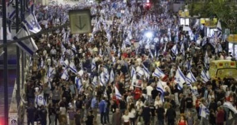 عائلات الإسرائيليين المحتجزين بغزة: الإسرائيليون يعرفون أن محور فيلادلفيا خدعة