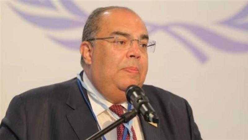 هل تبيع الدولة الأصول أم تبقي عليها؟.. محمود محيي الدين يحدد الشروط