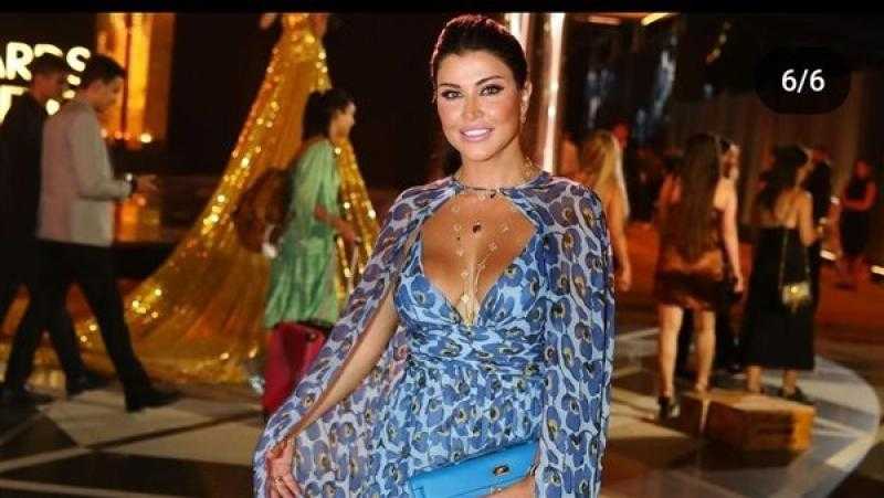 بالمايوه.. جومانا مراد في أحدث إطلالة على البحر بالساحل الشمالي