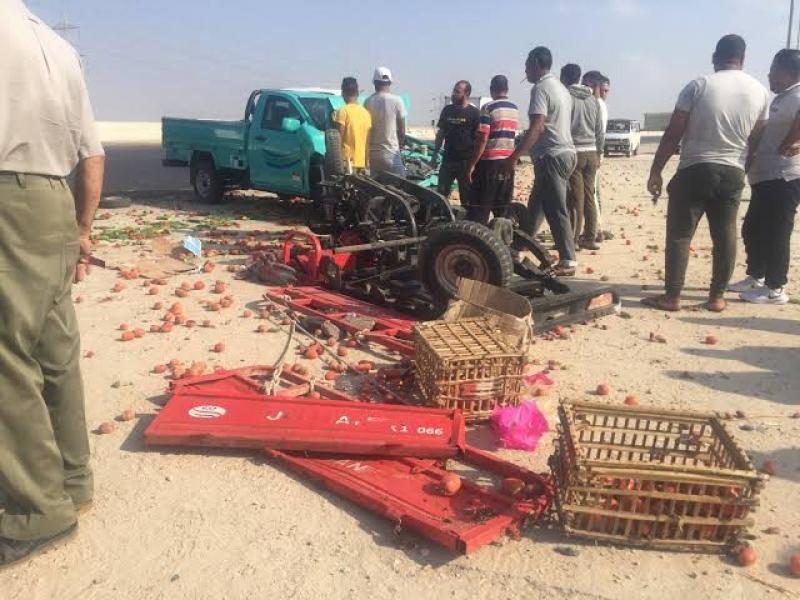 مصرع وإصابة 12 شخصا فى حادث تصادم بصحراوى البحيرة
