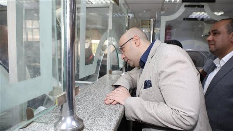 محافظ بني سويف يتفقد سير العمل بالمركز التكنولوجي ويوجه بتسهيل الإجراءات على المواطنين