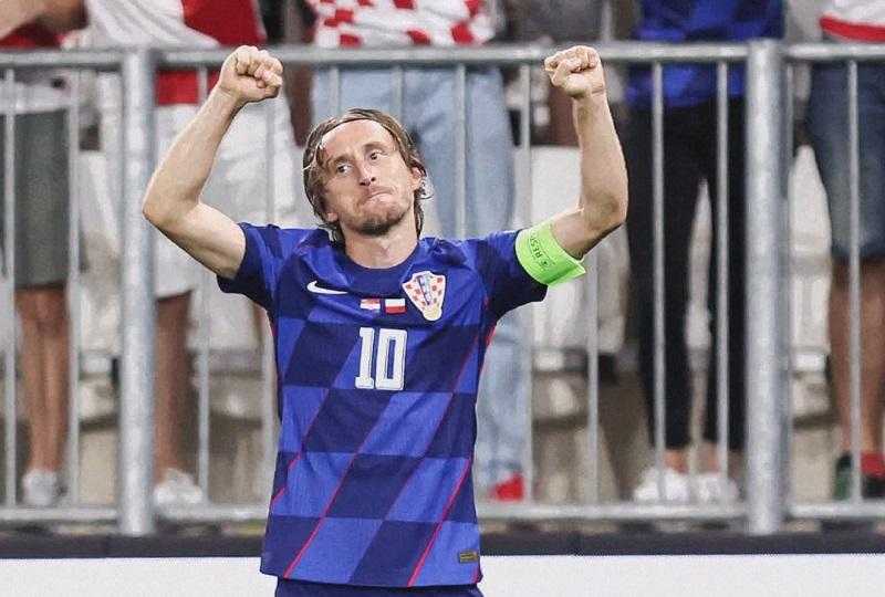مودريتش يهدي كرواتيا الفوز الأول في دوري أمم أوروبا على حساب بولندا