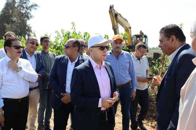 محافظ كفر الشيخ يشهد افتتاح موسم حصاد الأرز بمزرعة ميت علوان