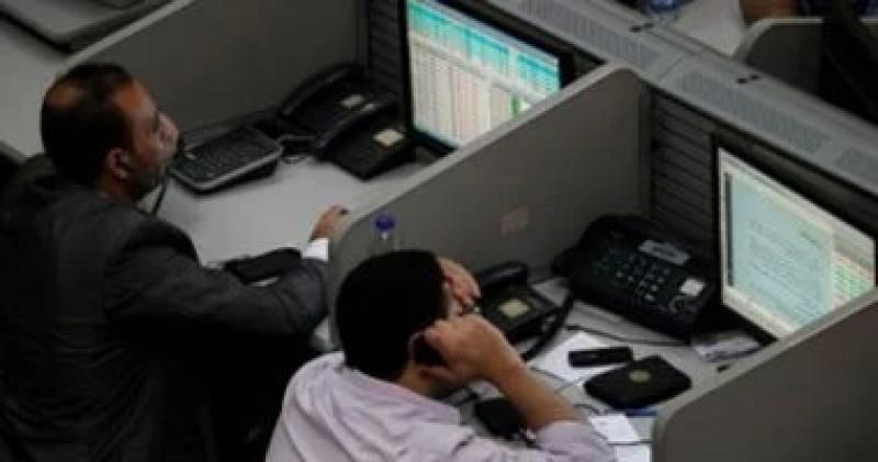 هبوط قطاعات البورصة بجلسة الثلاثاء باستثناء التعليم والتبغ والسياحة