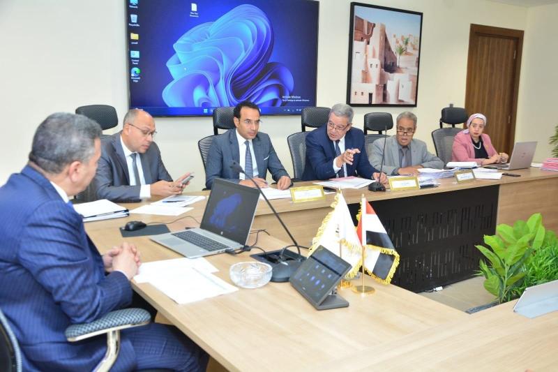 اللجنة العليا لوزارة التموين والتجارة الداخلية تنتهي من فحص 583 طلب خلال أسبوعين