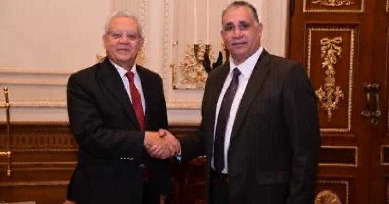خلال لقائه بنقيب المحامين.. رئيس مجلس النواب يؤكد احترام المجلس لجميع محامي مصر