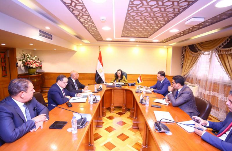 خط أحمر