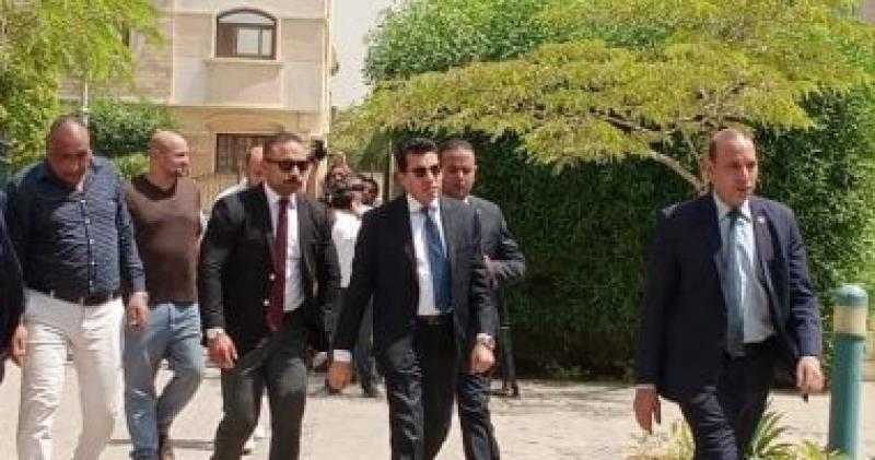 بحضور وزير الرياضة.. لاعبو الإسماعيلي ونجوم الكرة يشيعون جنازة إيهاب جلال