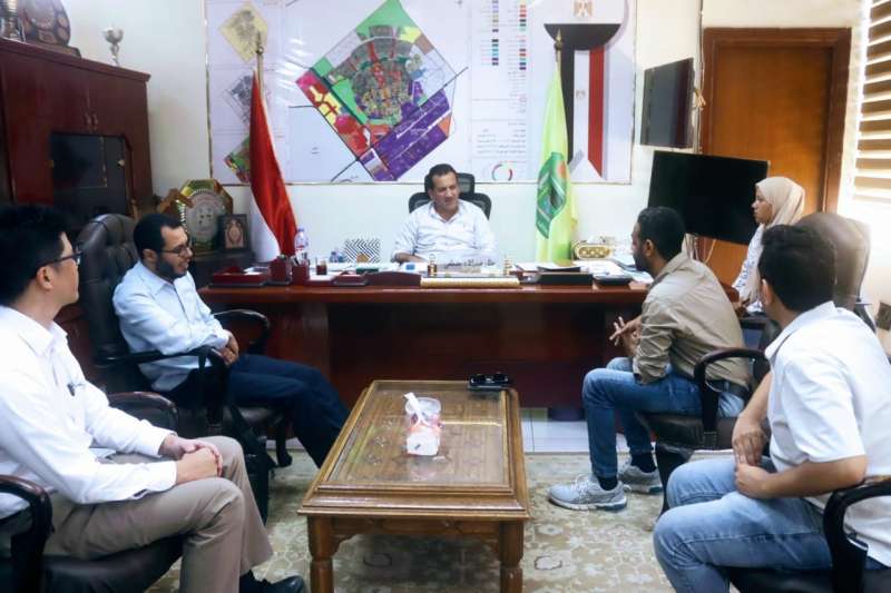 خط أحمر