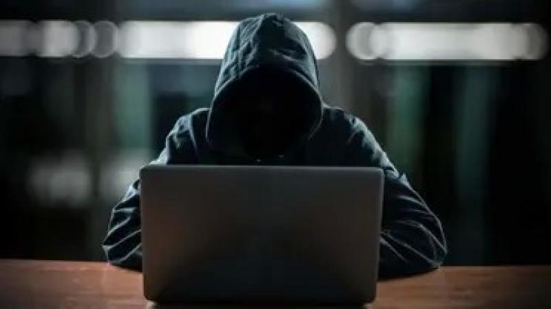القبض على المتهم بابتزاز سيدة بصور خاصة فى الهرم