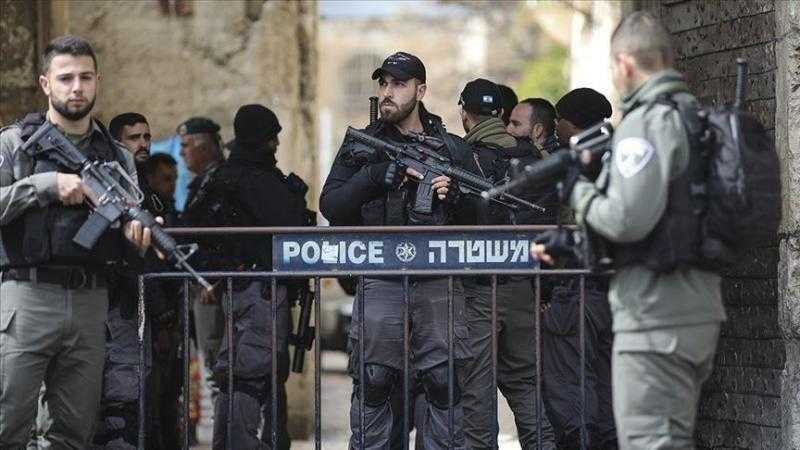 الشرطة الإسرائيلية تعتقل مواطنا جندته إيران لاستهداف نتنياهو ووزير الدفاع