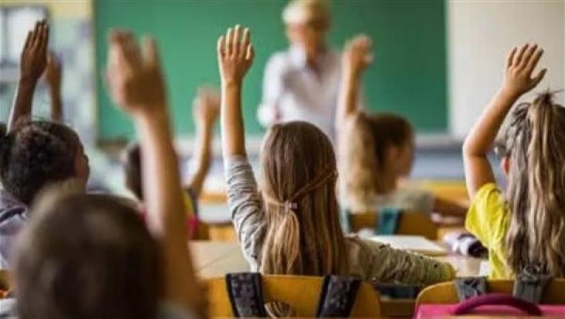 أستاذ علم نفس: الاستعداد للعام الدراسي عملية يتشارك فيها الطالب مع أسرته