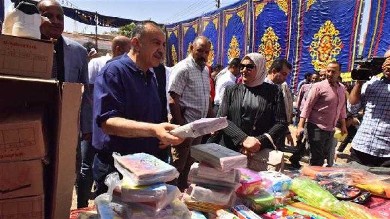محافظ أسيوط يتفقد معرض «أهلاً مدارس» بإدارة ديروط التعليمية