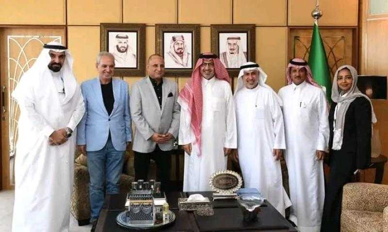 سفير السعودية بالقاهرة يستقبل نقيب المهن السينمائية المصري وأمين عام اتحاد الفنانين العرب