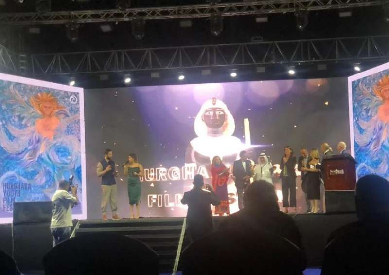 خط أحمر