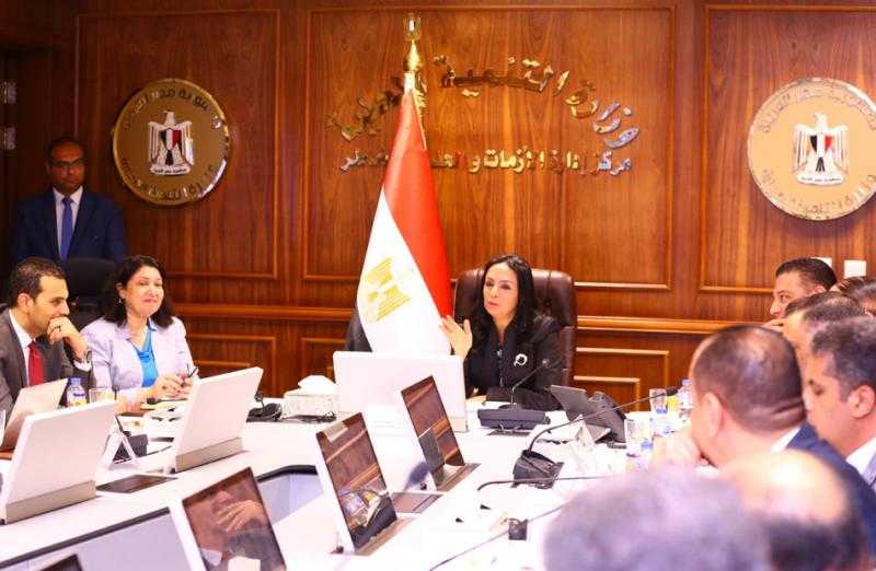 ميكنة الوزارة والاستعداد للشتاء وخدمة المواطن.. توجيهات وزيرة التضامن في اجتماعها مع العاملين