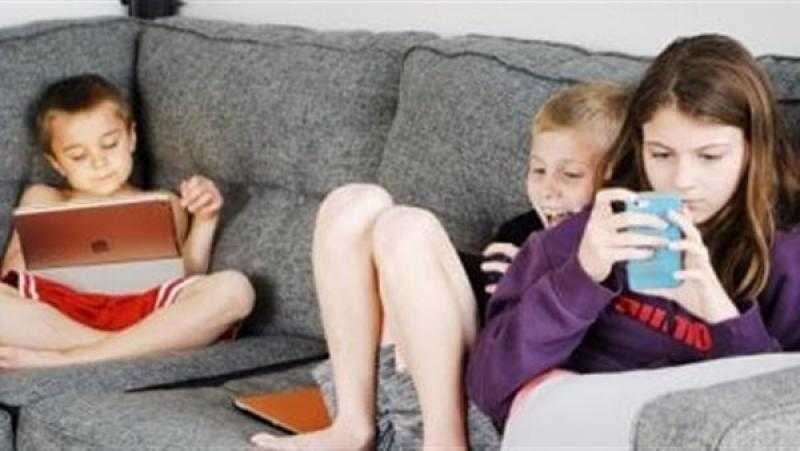 نصائح مهمة لتأهيل الأطفال نفسيًا للعودة إلى المدرسة.. أستاذ علم اجتماع توضح