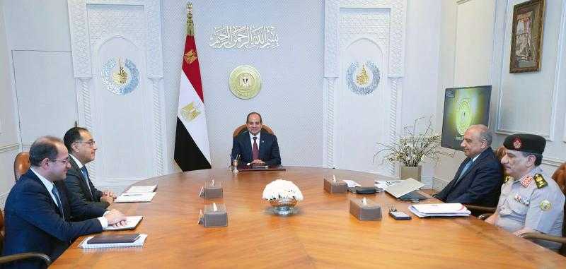 الرئيس السيسي يستعرض المحاور المختلفة لإستراتيجية التنمية الشاملة لمحافظة جنوب سيناء