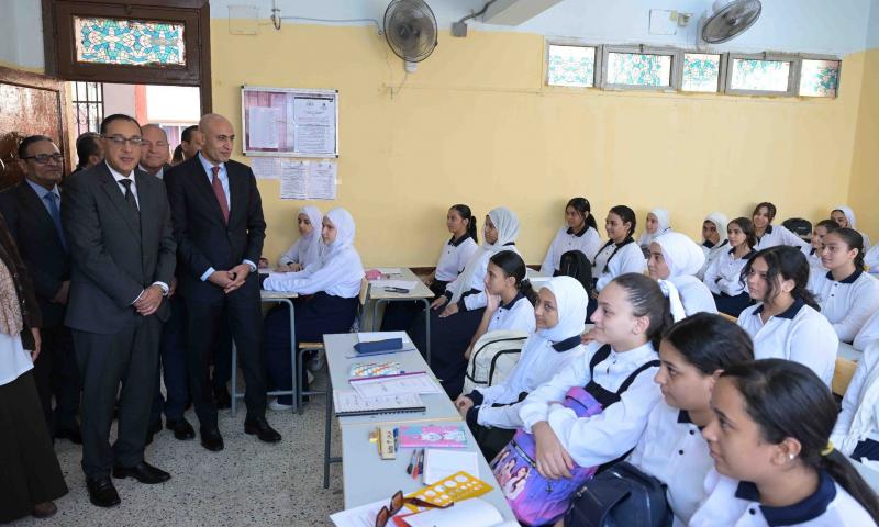 خط أحمر