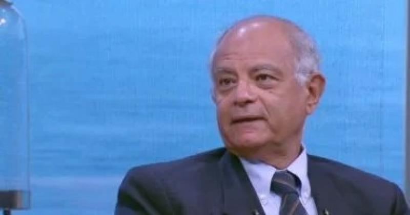 السفير حسين هريدى: أمريكا تقف فى صف واحد مع إسرائيل وتتفق مع أهدافها