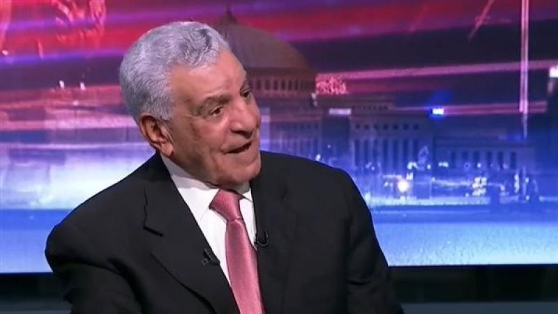 رغم الخروج بالتدليس.. حواس: القانون الدولي لا يعطينا الحق في عودة «رأس نفرتيتي»