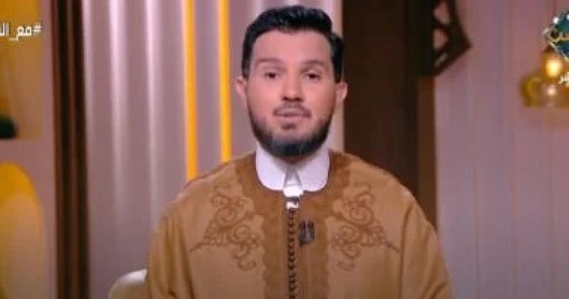 داعية إسلامي يوضح أهمية الصلاة على النبي ﷺ