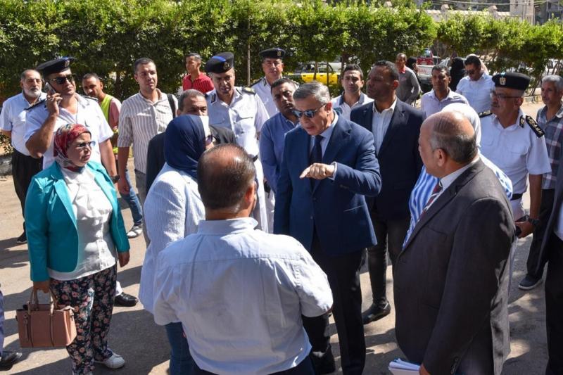 محافظ الإسكندرية يتابع أعمال إعادة تخطيط نفق المندرة ضمن مشروع المترو
