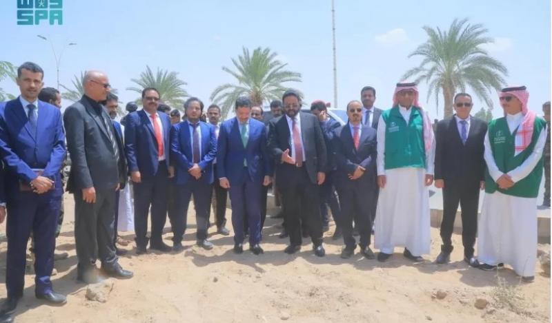 البرنامج السعودي لتنمية وإعمار اليمن يضع حجر الأساس لحزمة مشاريع تنموية في محافظة مأرب