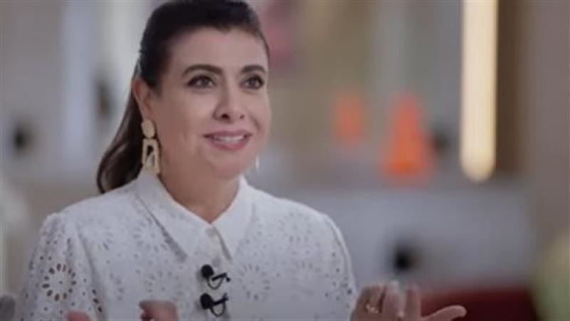 نشوي مصطفي: أصبحت جدة منذ أسبوعين.. وإبنتي تنتظر مولودها الأول نهاية العام