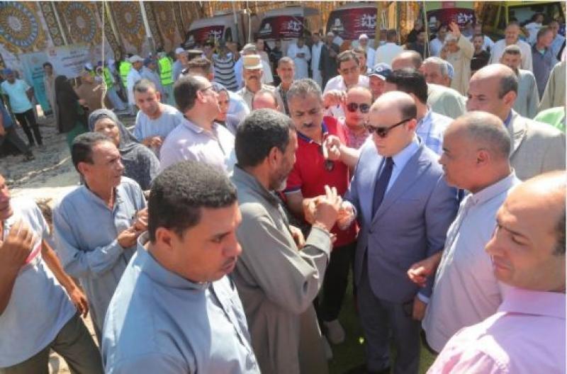 محافظ كفر الشيخ يتفقد قوافل المبادرة الرئاسية ”بداية جديدة” بقرية العباسية