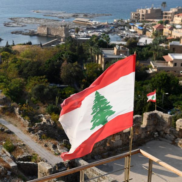 خط أحمر