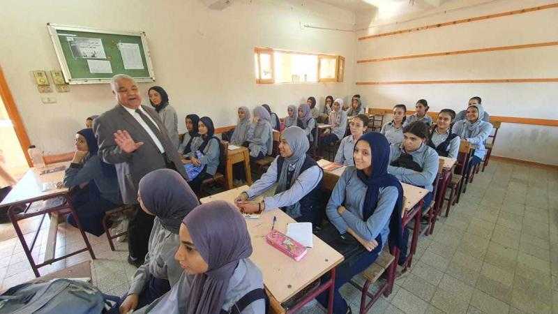 تعليم الأقصر يقيم ورشة عمل لرفع المستوى اللغوي عند معلمي اللغة الفرنسية