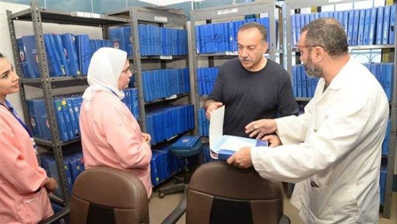محافظ أسيوط يتفقد وحدة طب الأسرة بنزلة باقور للاطمئنان على الخدمات المقدمة