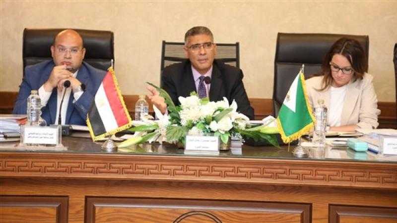 محافظ الجيزة: تقديم كافة التيسيرات والتسهيلات للمواطنين الجادين في استكمال إجراءات التصالح