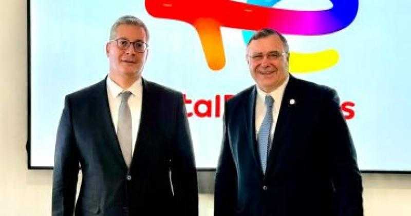 وزير البترول يبحث مع رئيس «توتال إينرجيز» مخطط الفترة المقبلة فى إنتاج الغاز