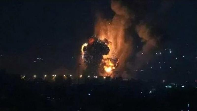 إعلام لبناني: 4 شهداء من عائلة واحدة في غارة للاحتلال على مخيم البداوي