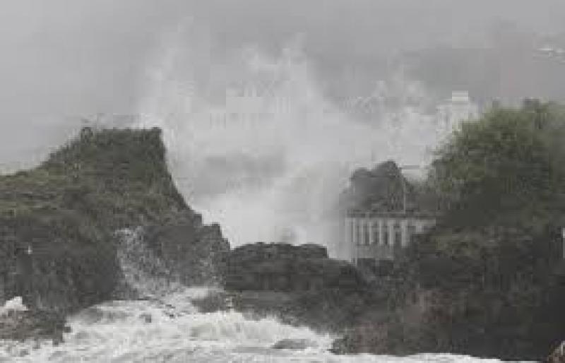 مصرع 4 وإصابة 700 آخرين بسبب إعصار كراثون في تايوان